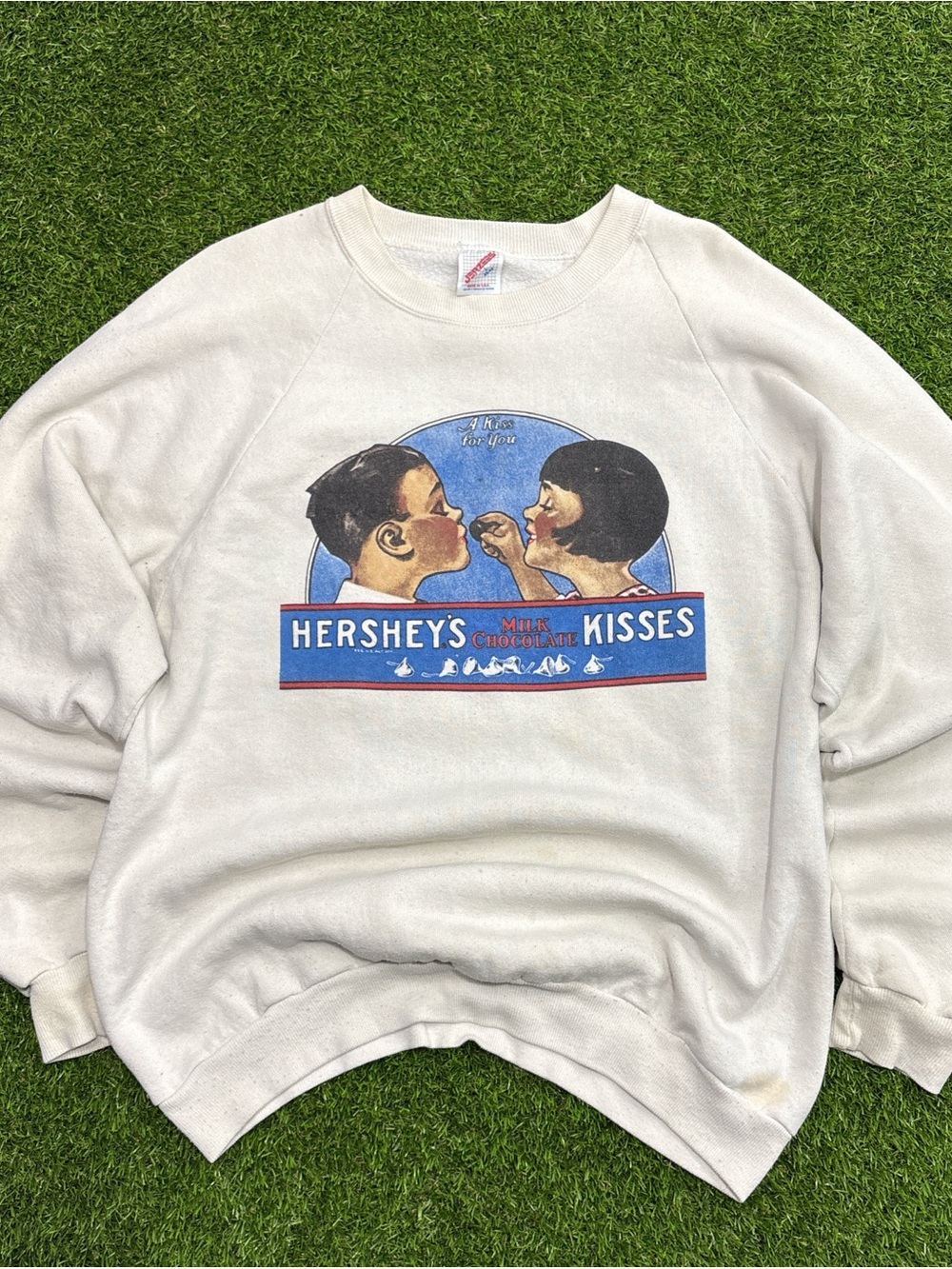 Vintage 1980s Hersheys Kisses Graphic Cream Crewneck Sweater Size L
